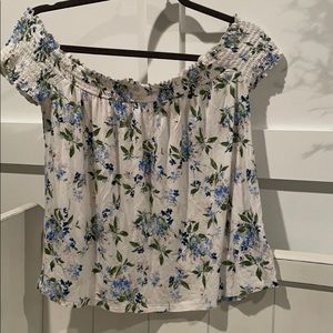 Off the shoulder American Eagle blouse size S